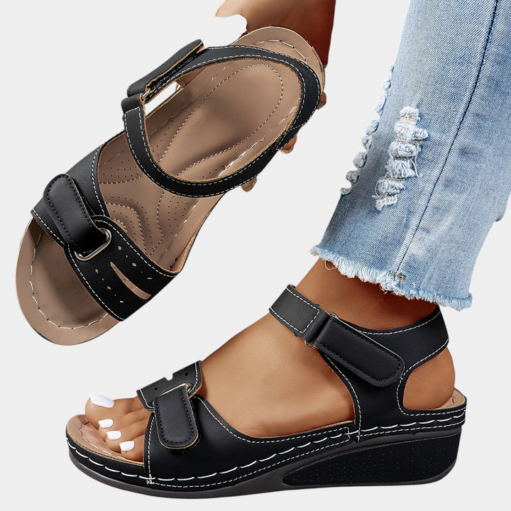 Ailbhe™ | Fashionable Orthopedic Sandals