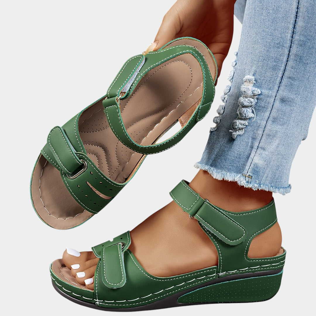 Ailbhe™ | Fashionable Orthopedic Sandals