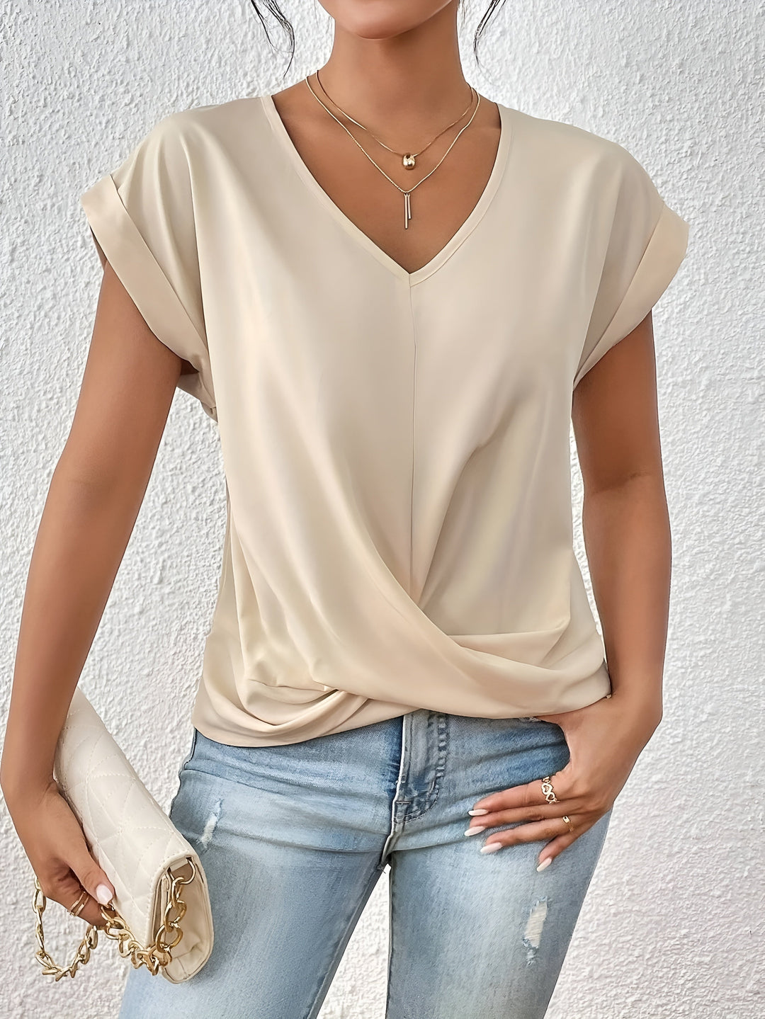 Meja™ | V-Neck T-Shirt with Sweetheart Cut