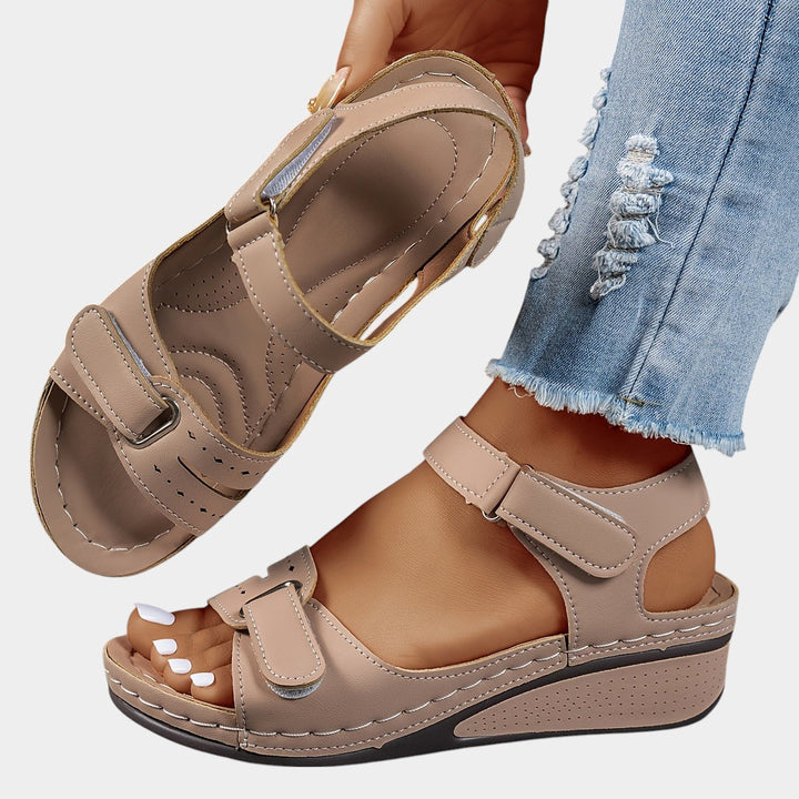 Ailbhe™ | Fashionable Orthopedic Sandals