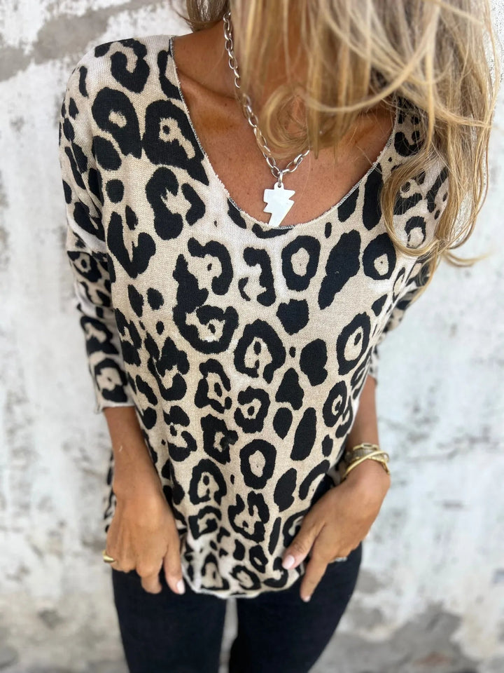 Riley™ | Round Neck Leopard Print Blouse