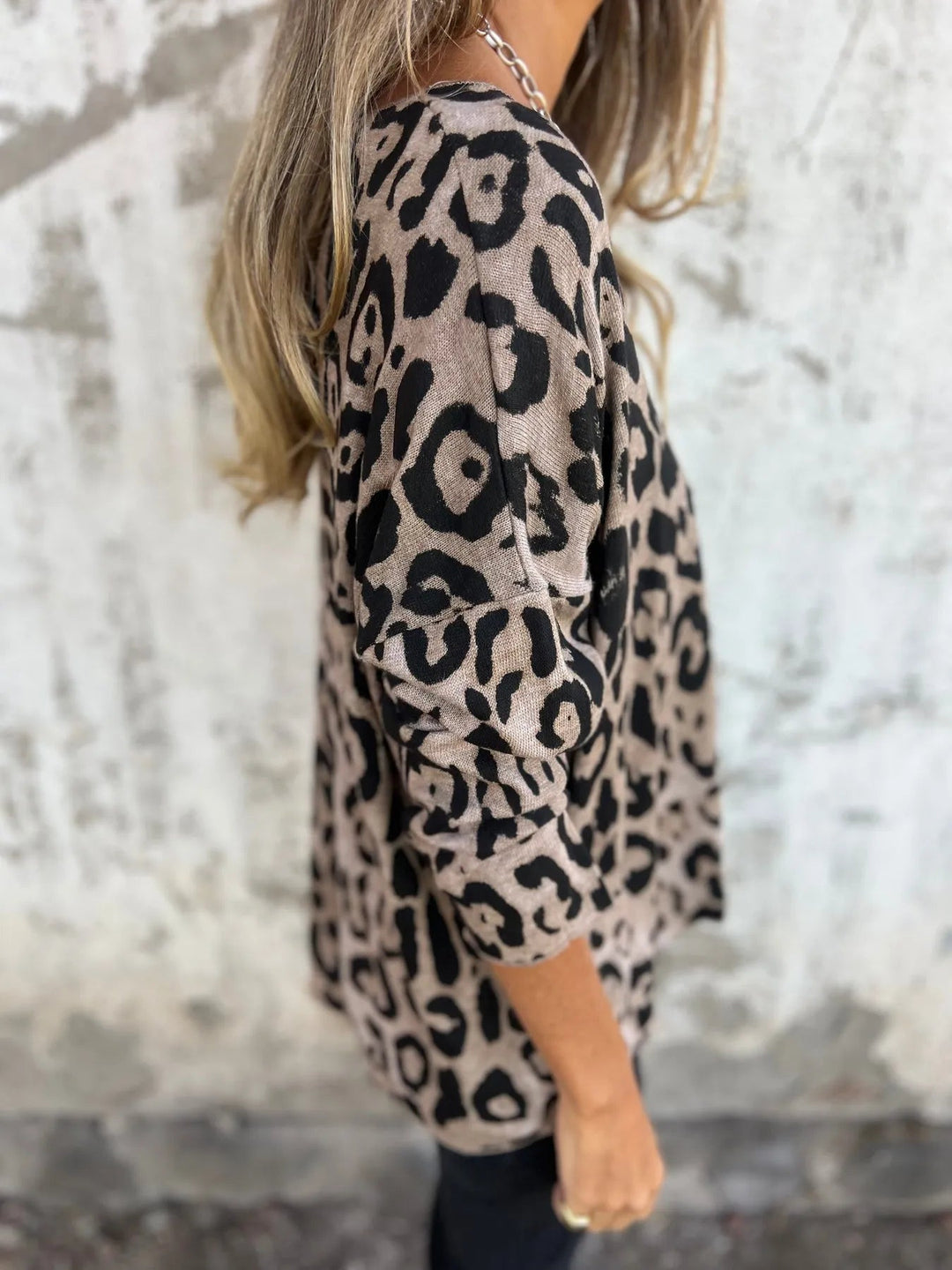 Riley™ | Round Neck Leopard Print Blouse
