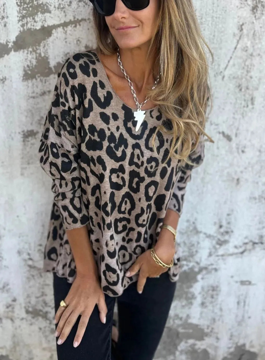 Riley™ | Round Neck Leopard Print Blouse