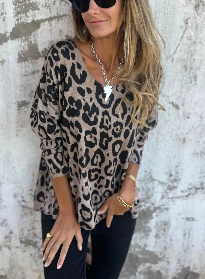 Riley™ | Round Neck Leopard Print Blouse