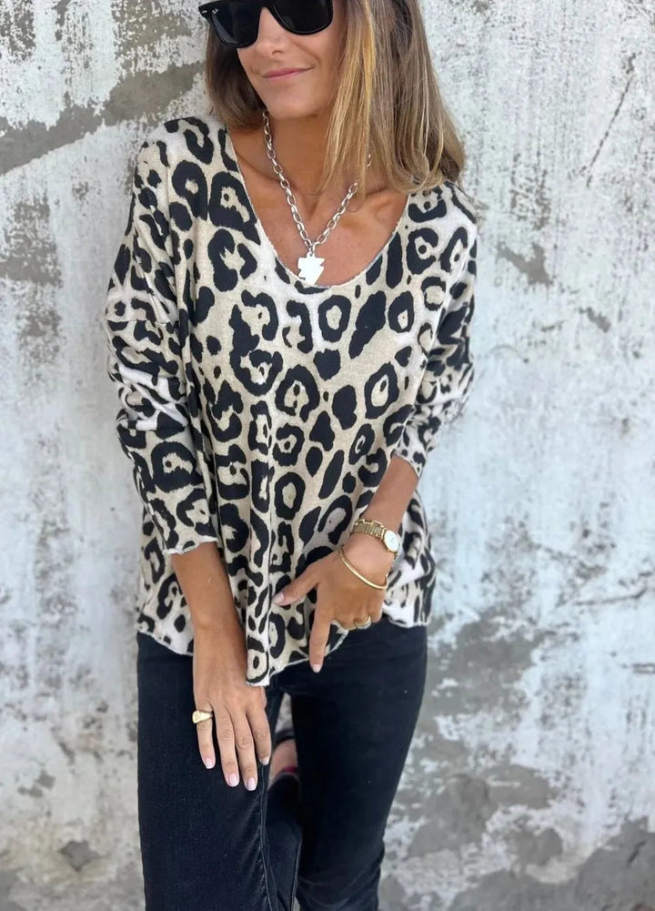 Riley™ | Round Neck Leopard Print Blouse